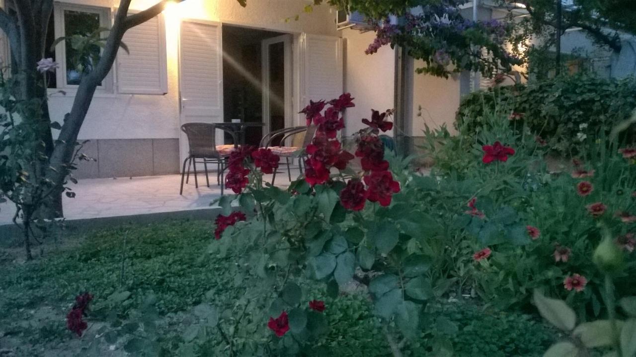 Apartment Andelka Omiš Eksteriør billede