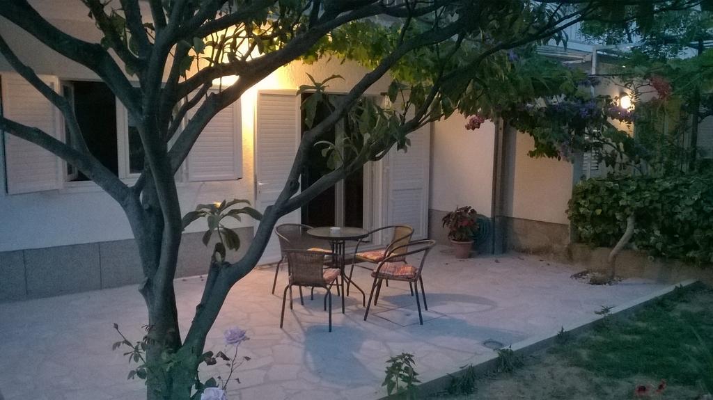 Apartment Andelka Omiš Eksteriør billede