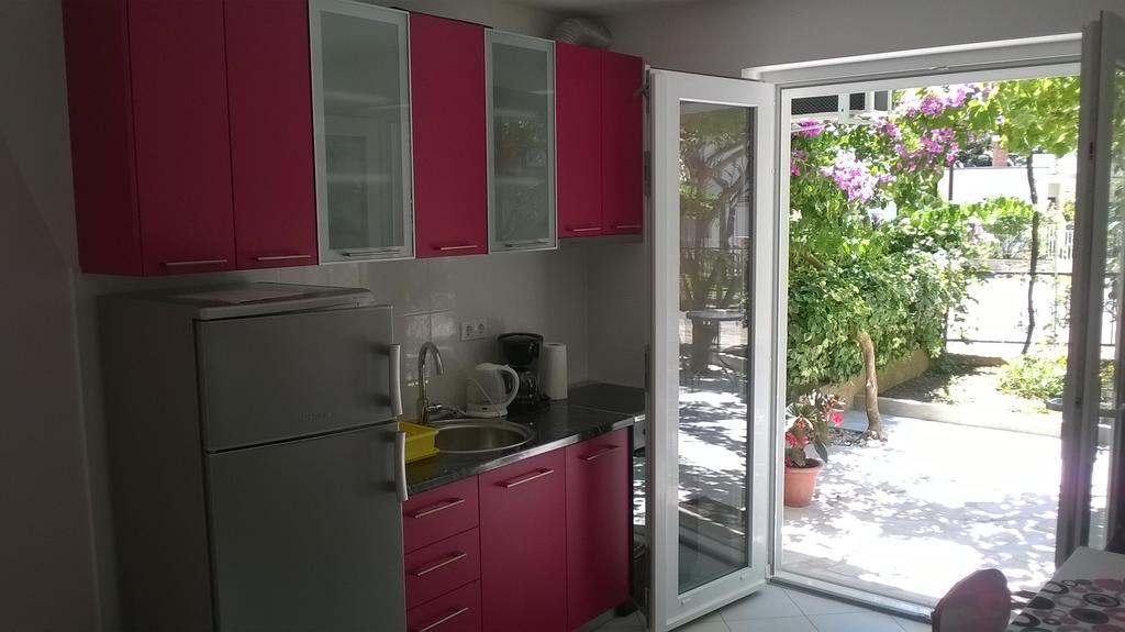 Apartment Andelka Omiš Eksteriør billede